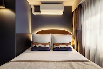 Comfort Room, 1 Double Bed (Limited View)