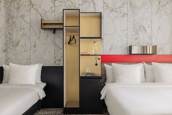 Comfort Room (3 Single Bed)
