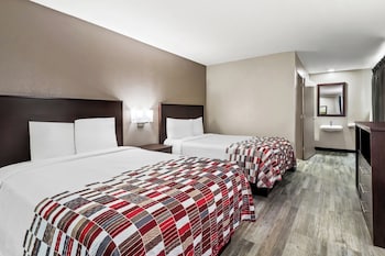 Deluxe Room, 2 Double Beds, Accessible (Smoke Free)
