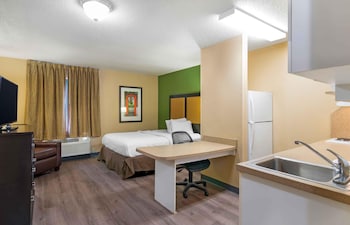 Studio, 1 Queen Bed, Accessible, Non Smoking