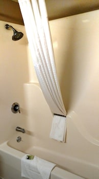 Standard Room, 2 Queen Beds, Non Smoking