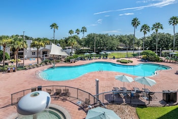 Standard Room, 2 Queen Beds, Pool View