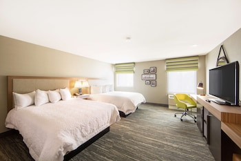 Room, 2 Queen Beds, Accessible, Non Smoking (Mobility & Hearing, Roll-in Shower)