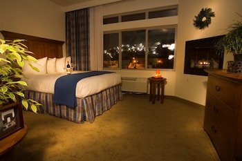 Room, 1 King Bed, Fireplace