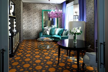 Suite, 1 King Bed (Grand)