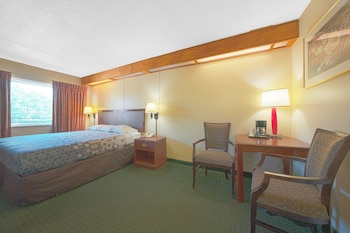 Basic Room, 2 Queen Beds