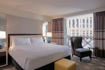 Julius Executive Studio Suite King Strip View Non-Smoking