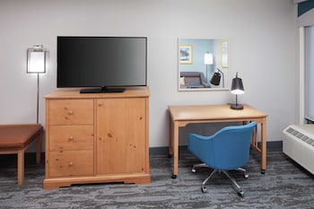 Standard room with two double beds