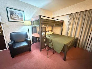 Room, Multiple Beds, Non Smoking