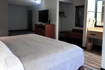 Suite, 1 King Bed, Non Smoking