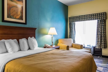 Room, 1 Queen Bed, Accessible, Non Smoking (Accessible Tub)
