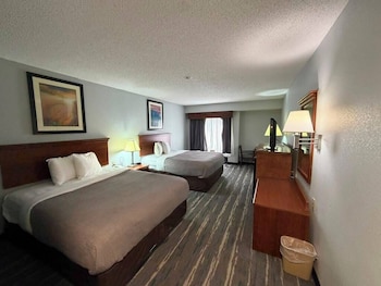 Room, 2 Queen Beds, Mobility Accessible, Non Smoking (Bathtub W/grab Bars)