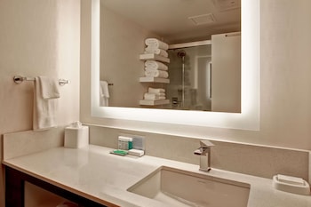 Room, 2 Queen Beds, Non Smoking