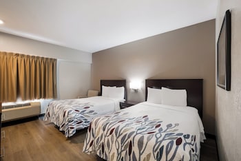 Deluxe Room, 2 Double Beds (Smoke Free)