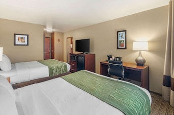 Standard Room, 2 Queen Beds, Non Smoking