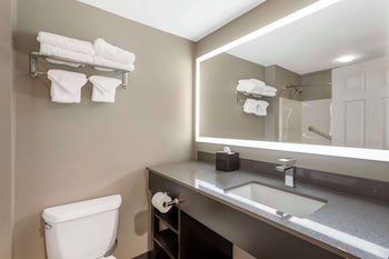 Standard Room, 2 Queen Beds, Non Smoking, Microwave