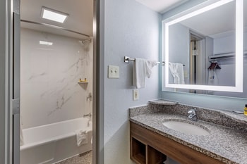 Suite, 2 Queen Beds, Non Smoking, Refrigerator & Microwave