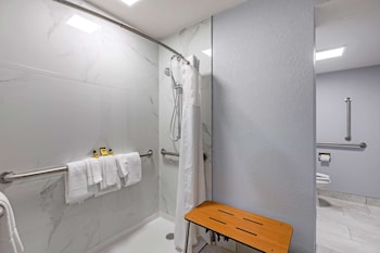 Standard Room, 2 Queen Beds, Accessible, Non Smoking (Walk-in Shower)