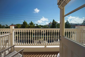 Deluxe Room, 1 King Bed, Terrace