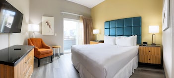 Deluxe Room, 1 King Bed, Balcony