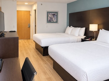 Premium Room, 2 Queen Beds, Non Smoking (Upgrade)