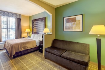 Suite, 1 Queen Bed with Sofa bed, Accessible, Non Smoking