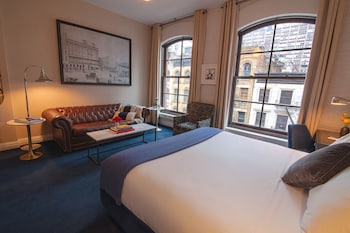 Junior Suite 1 King Bed