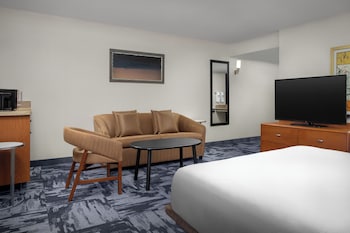Room, 1 King Bed (Hearing Accessible)