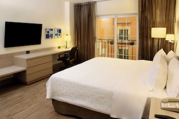 Standard Room, 1 King Bed, Accessible
