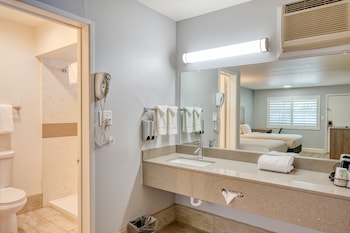 Standard Room, 2 Queen Beds
