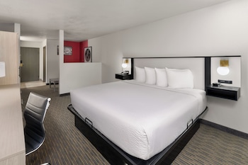 Deluxe Room, 1 King Bed, Non Smoking