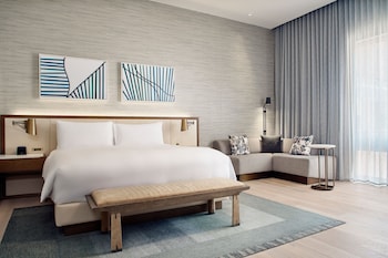 Junior Suite, 1 King Bed, Non Smoking