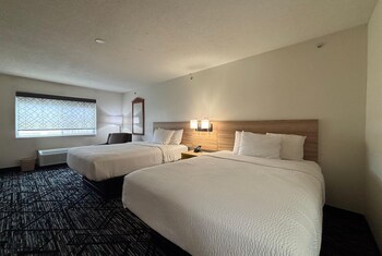 Deluxe Room, 2 Queen Beds, Non Smoking