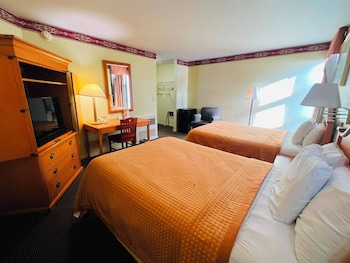2 Queen Beds Non-Smoking