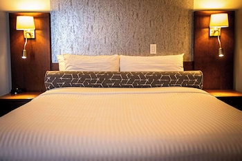 Standard Room, 1 Queen Bed, Non Smoking
