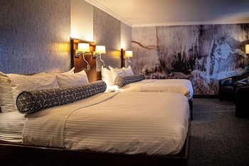Standard Room, 2 Double Beds, Non Smoking