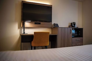 Standard Room, 1 King Bed, Non Smoking