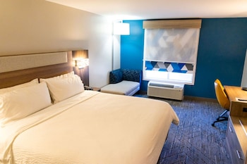 Standard Room, 1 King Bed, Accessible (Mobility, Accessible Tub)