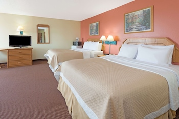Standard Room, 2 Queen Beds, Non Smoking