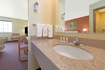 Studio Suite, Multiple Beds, Non Smoking (3 Queen Beds)