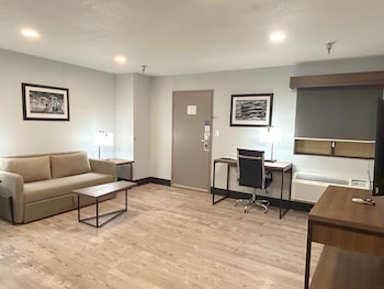 Standard Apartment, 1 King Bed, Non Smoking, Kitchen (with Sofabed, Full Kitchen)