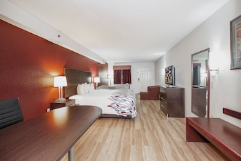Standard Suite, 1 King Bed, Non Smoking