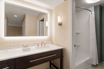 Suite, 1 King Bed, Non Smoking (Extra Large)
