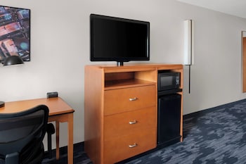 Room, 1 King Bed (Hearing Accessible)