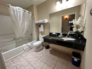 Standard Room, Multiple Beds, Non Smoking, Balcony