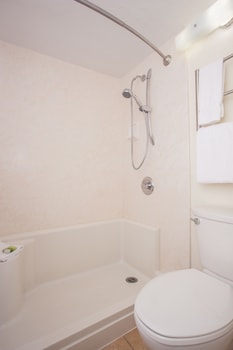 Economy Double Room, 1 King Bed (Motel) (No Pets)