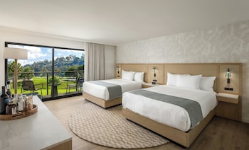 Club Room, 2 Queen Beds, Accessible (ADA Tub)