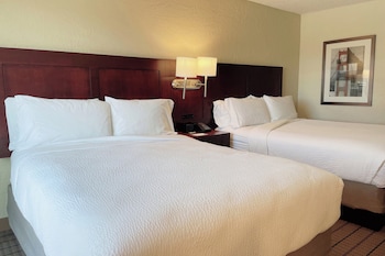 Deluxe Room, 2 Queen Beds, Patio
