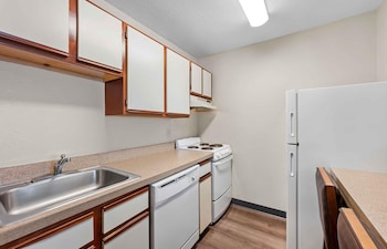 Deluxe Studio, Multiple Beds, Non Smoking