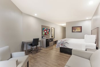 Suite, 1 King Bed, Non Smoking